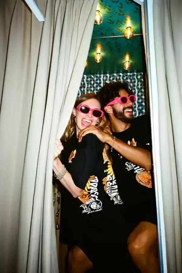 Loading the media file...