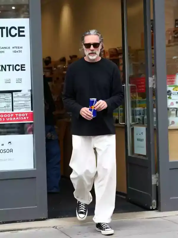 Loading the media file...