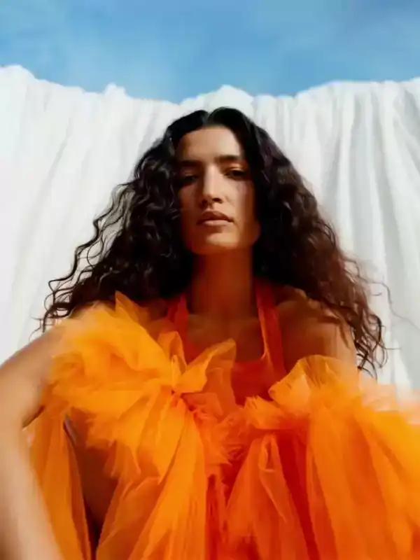 Loading the media file...