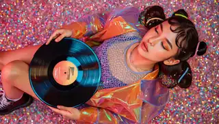 Loading the media file...