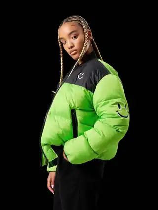 Loading the media file...