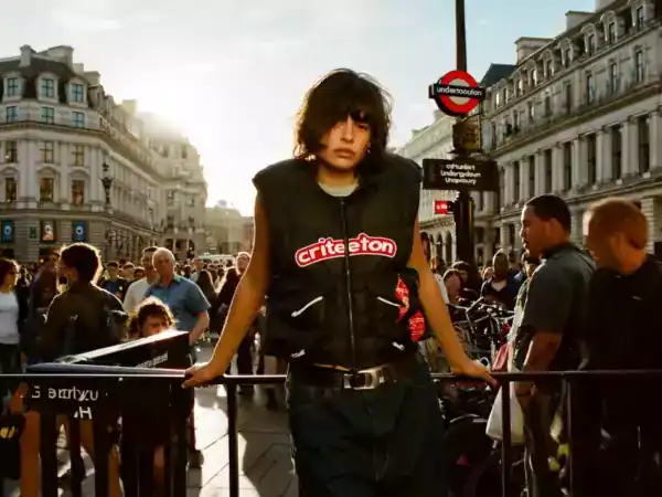 Loading the media file...